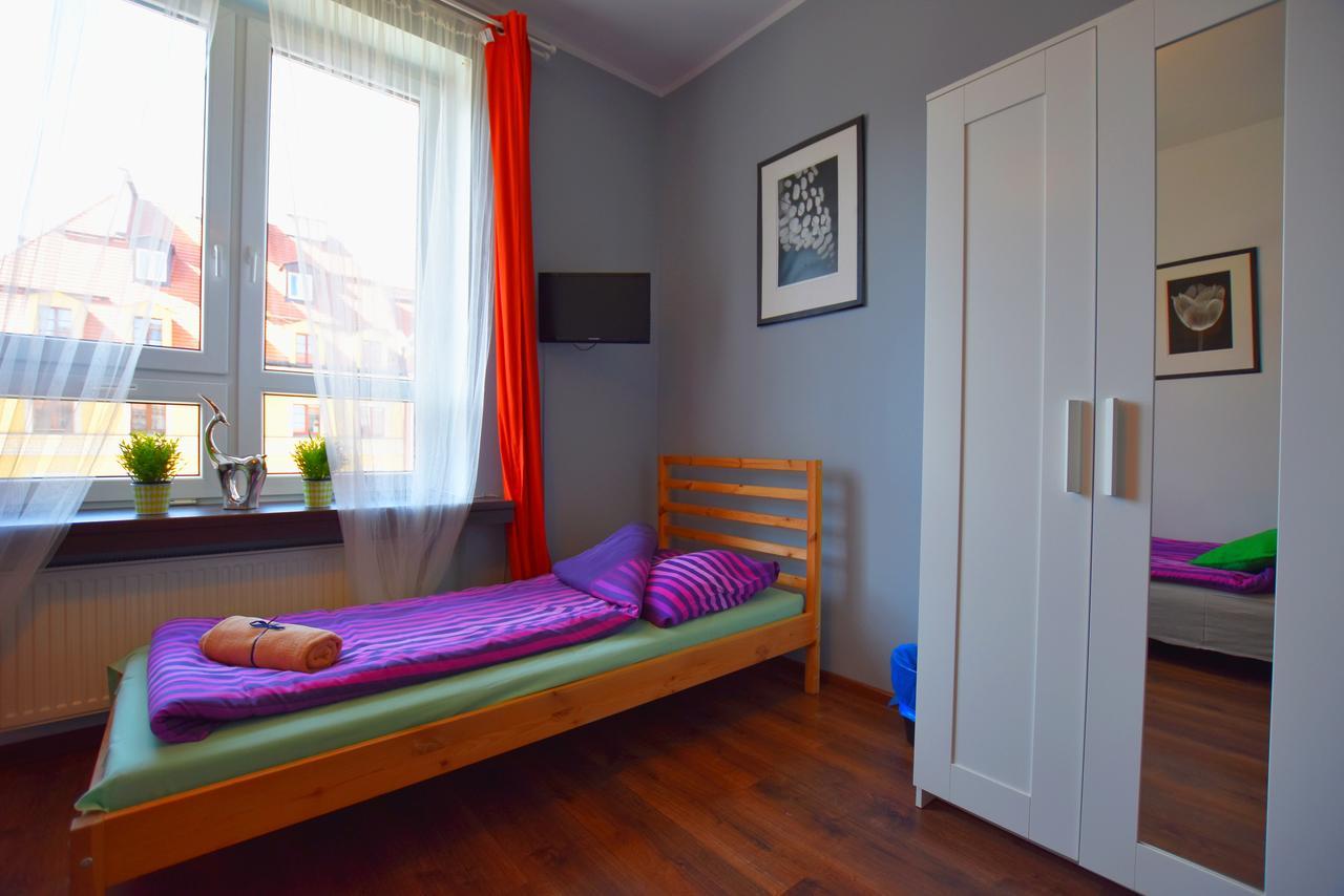 City Central Hostel Swidnicka Вроцлав Экстерьер фото