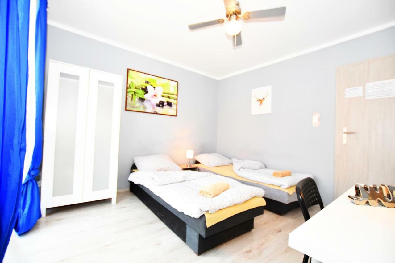 City Central Hostel Swidnicka Вроцлав Экстерьер фото