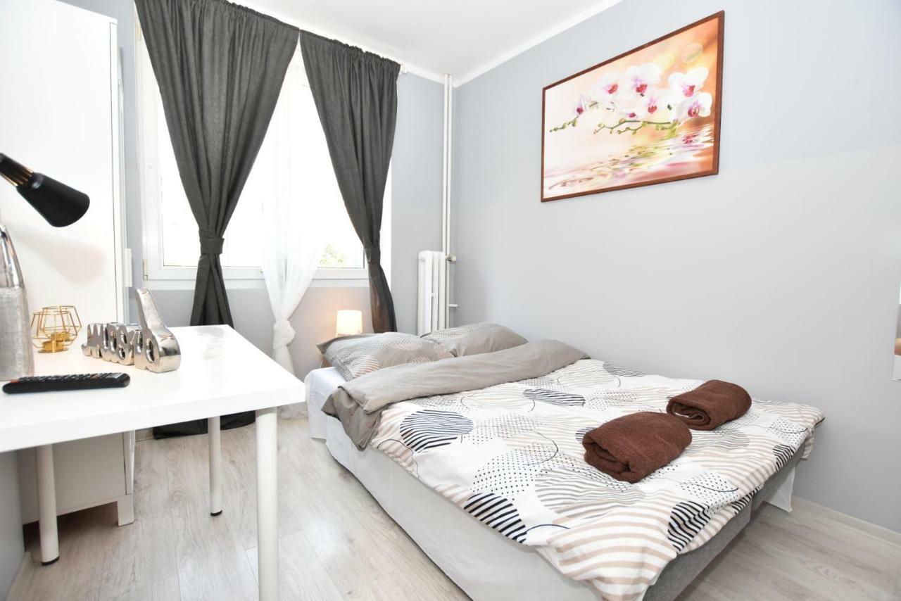 City Central Hostel Swidnicka Вроцлав Экстерьер фото