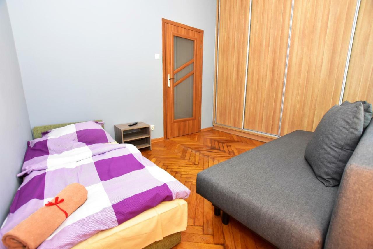 City Central Hostel Swidnicka Вроцлав Экстерьер фото